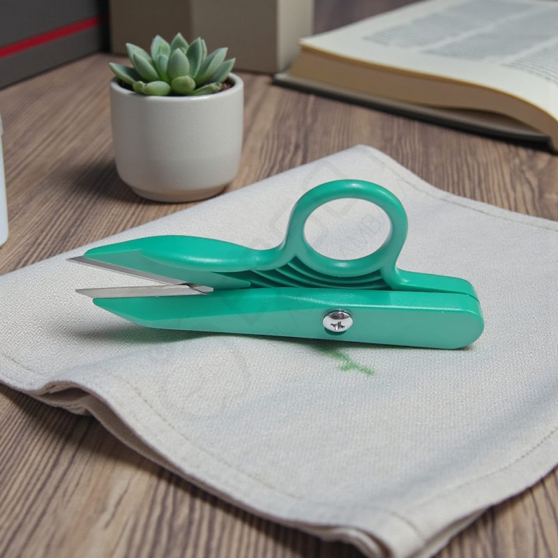 İplik Temizleme Makası Yeşil